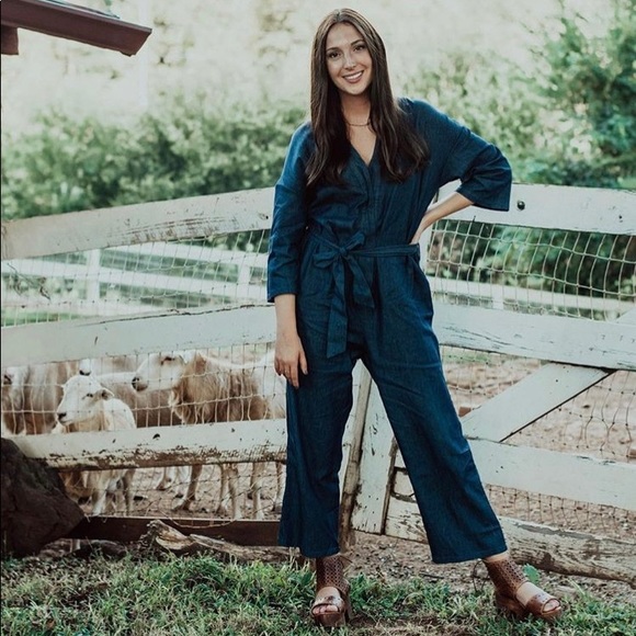 Meet your Posher, Tori - Picture 1 of 1